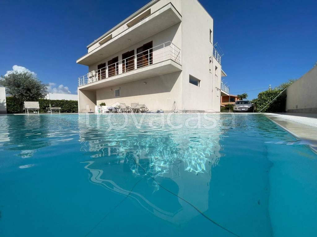 casa indipendente in vendita a Ragusa in zona San Giacomo / Bellocozzo