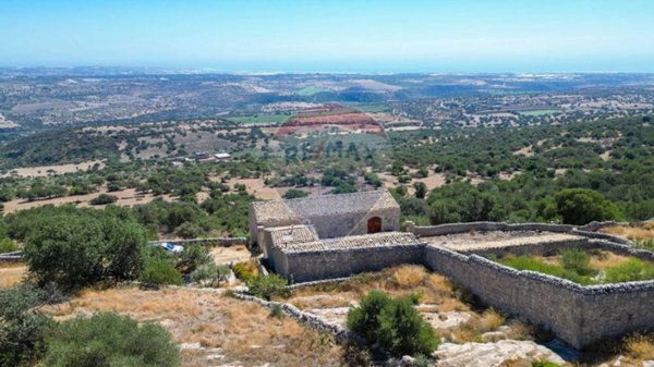 casale in vendita a Ragusa in zona Marina