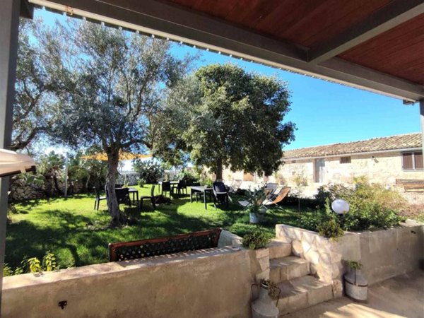 casa indipendente in vendita a Ragusa in zona San Giacomo / Bellocozzo