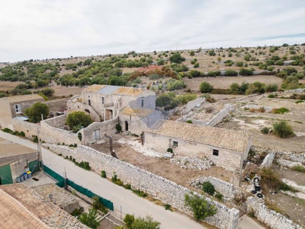 casale in vendita a Ragusa