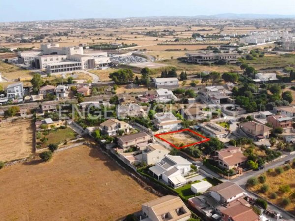 casa indipendente in vendita a Ragusa in zona Marina