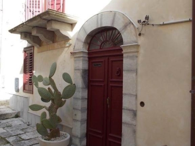 casa indipendente in vendita a Ragusa in zona Ibla
