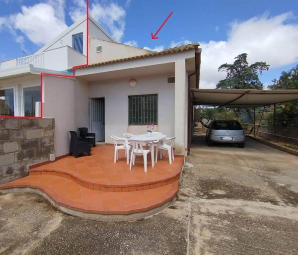 casa indipendente in vendita a Ragusa in zona Marina