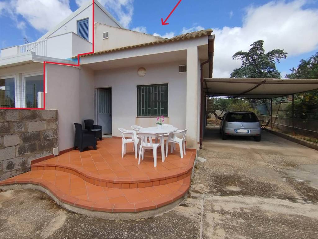casa indipendente in vendita a Ragusa in zona Marina