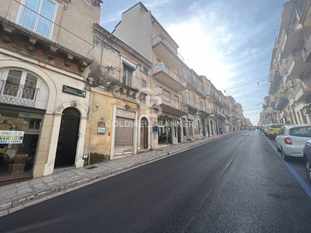 casa indipendente in vendita a Ragusa in zona Ragusa Centro