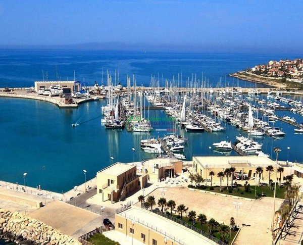 appartamento in vendita a Ragusa in zona Marina