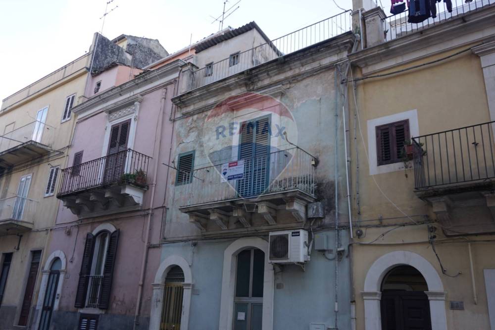 casa indipendente in vendita a Ragusa