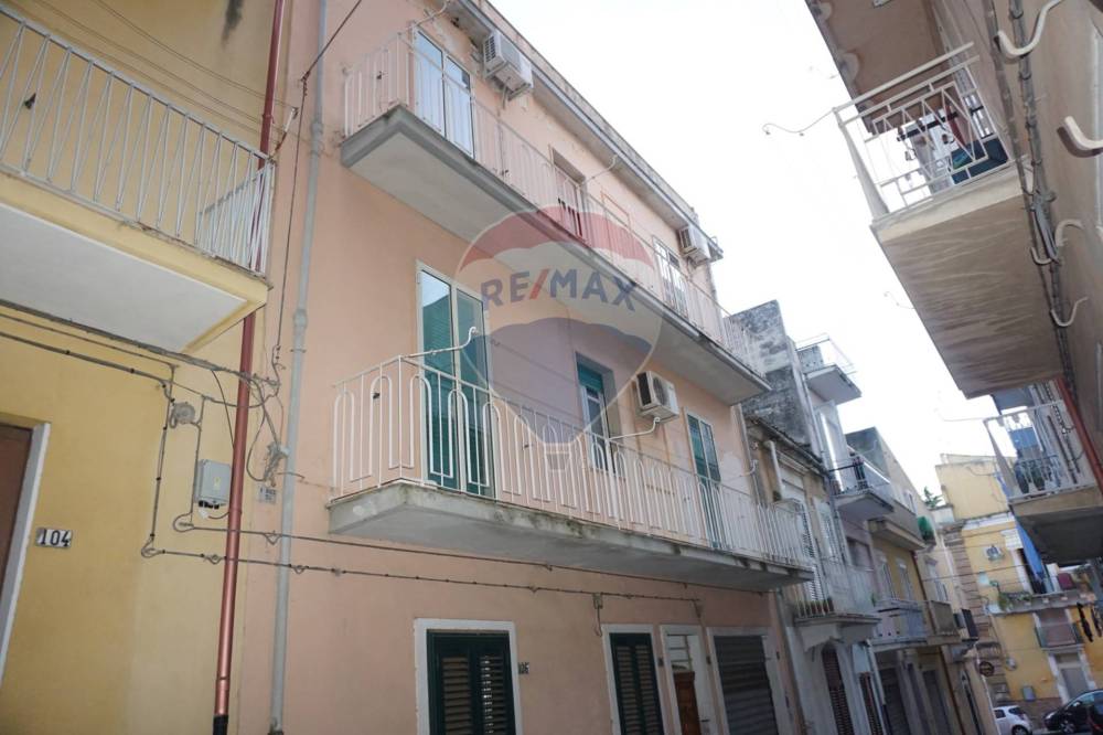 casa indipendente in vendita a Ragusa in zona Ragusa Centro