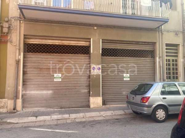 negozio in vendita a Ragusa