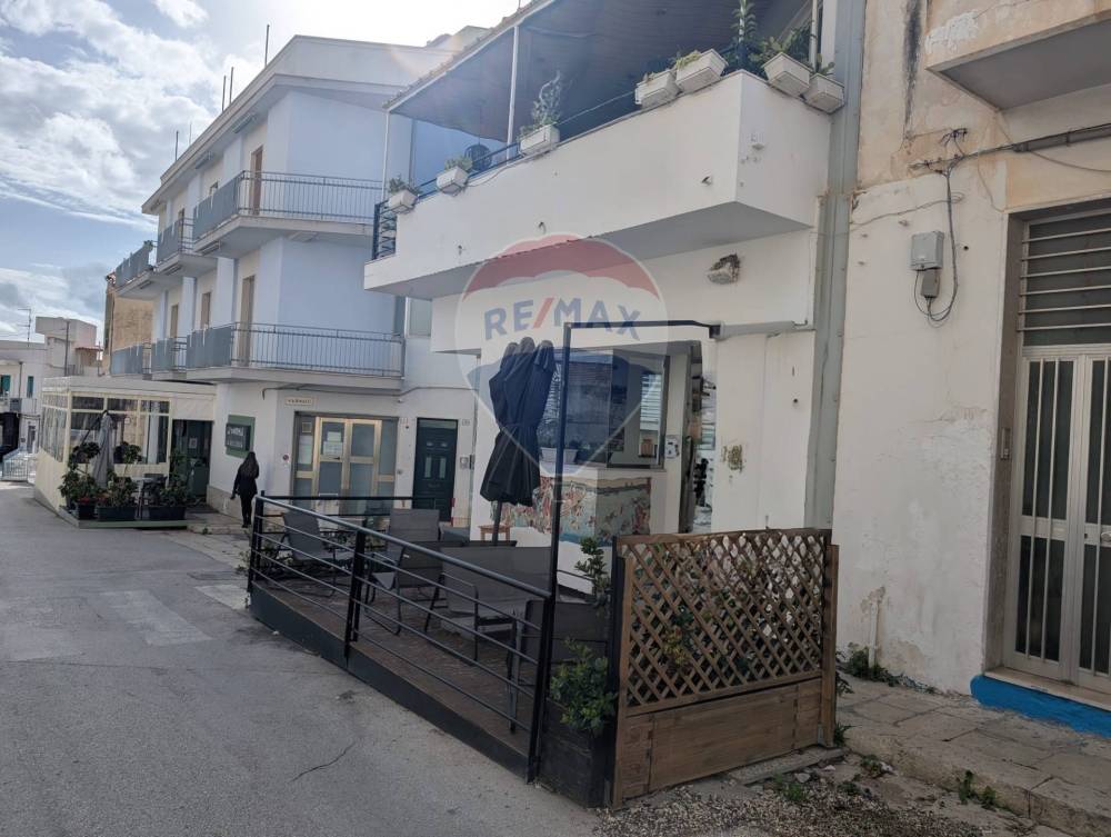 negozio in vendita a Ragusa in zona Marina