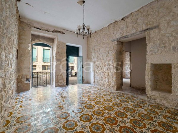 casa indipendente in vendita a Ragusa in zona Ibla