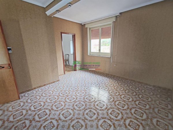 casa indipendente in vendita a Ragusa