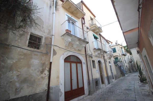 casa indipendente in vendita a Ragusa in zona Ibla