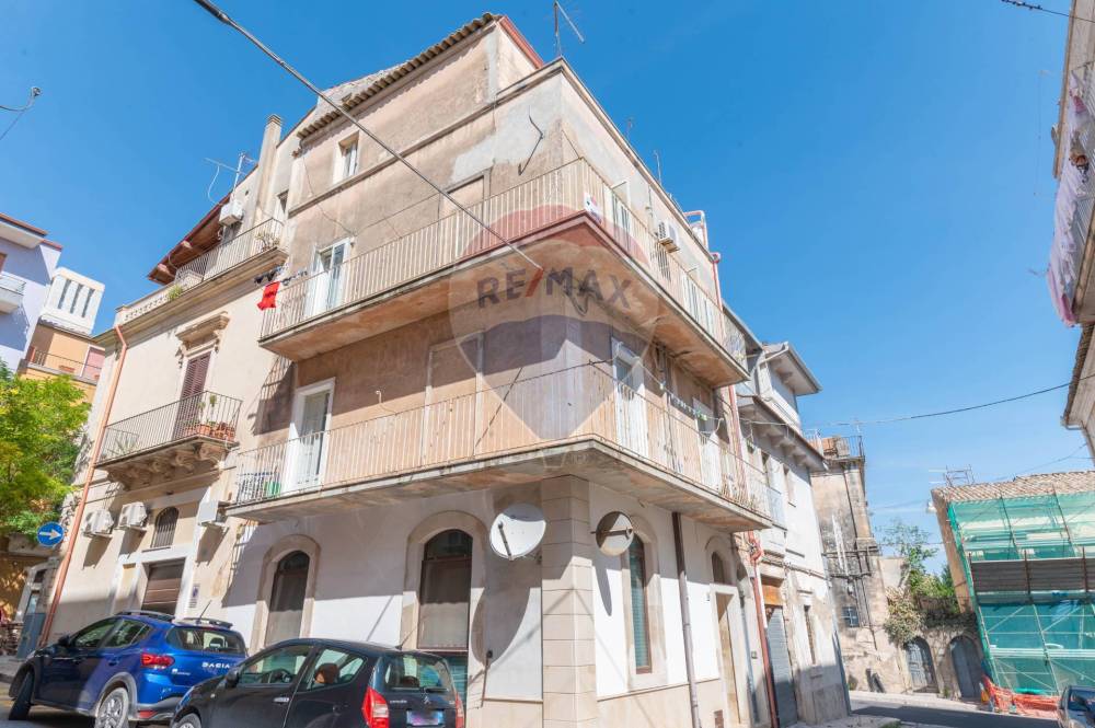 appartamento in vendita a Ragusa in zona Ragusa Centro