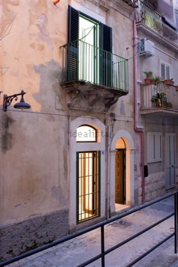 casa indipendente in vendita a Ragusa in zona Ragusa Centro