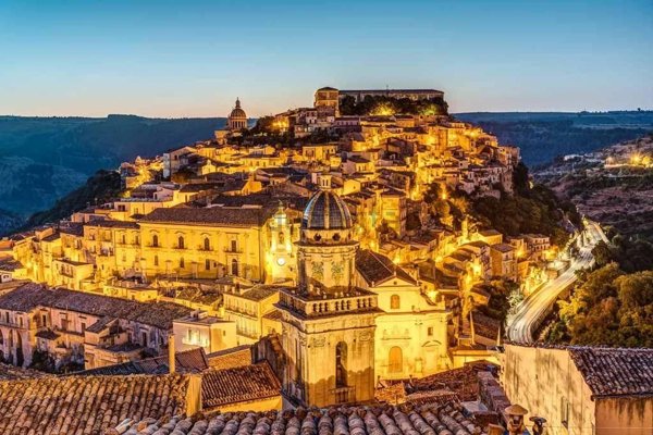 casa indipendente in vendita a Ragusa
