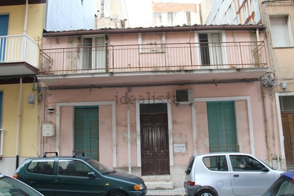 casa indipendente in vendita a Ragusa