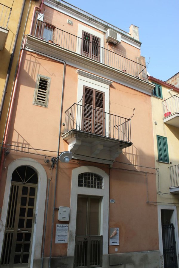 casa indipendente in vendita a Ragusa