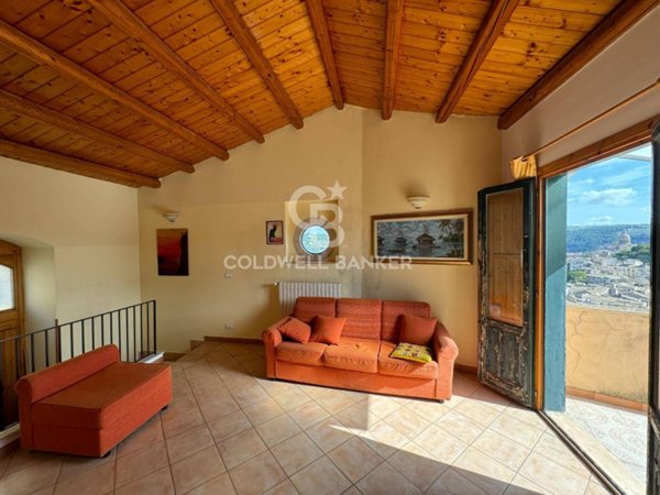 casa indipendente in vendita a Ragusa in zona Ibla