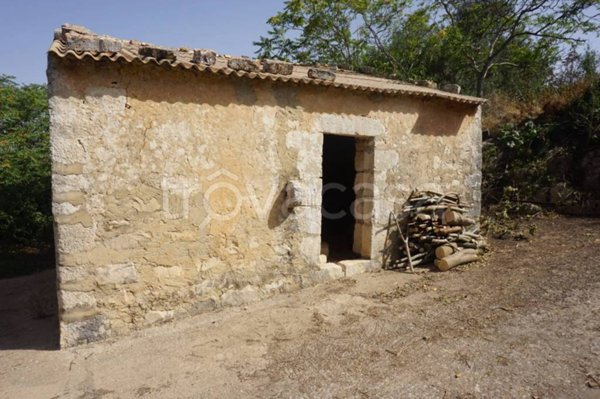 casa indipendente in vendita a Ragusa