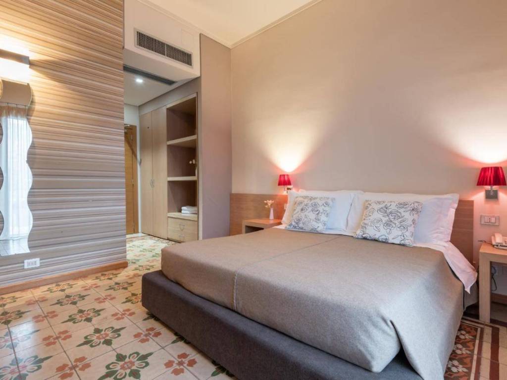 negozio in vendita a Ragusa in zona Ibla