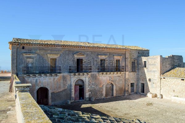 casa indipendente in vendita a Ragusa