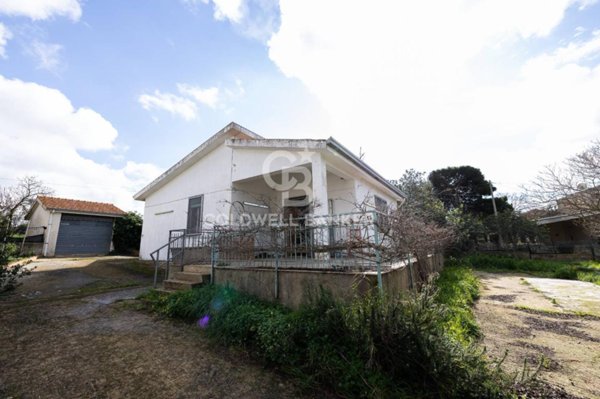 casa indipendente in vendita a Ragusa in zona Marina