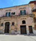 casa indipendente in vendita a Ragusa in zona Ragusa Centro