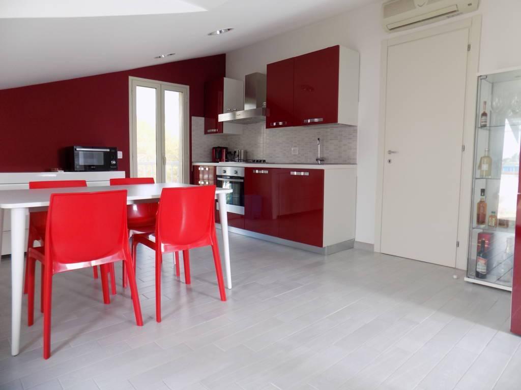 appartamento in vendita a Ragusa in zona Marina