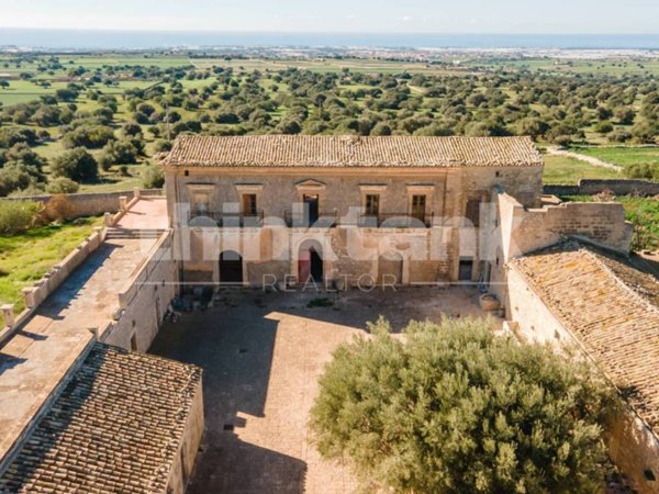 casa indipendente in vendita a Ragusa in zona Donnafugata