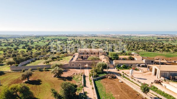 casa indipendente in vendita a Ragusa
