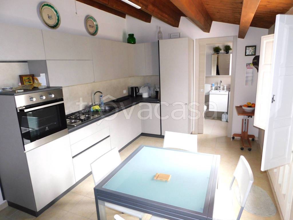appartamento in vendita a Ragusa in zona Ragusa Centro