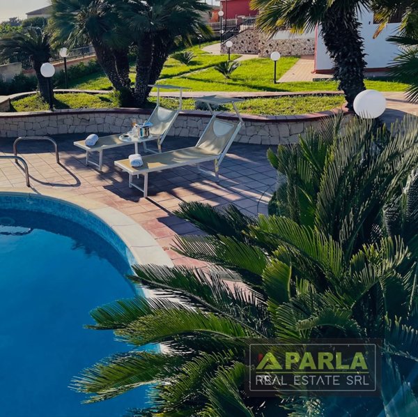 villa in vendita a Ragusa in zona Marina