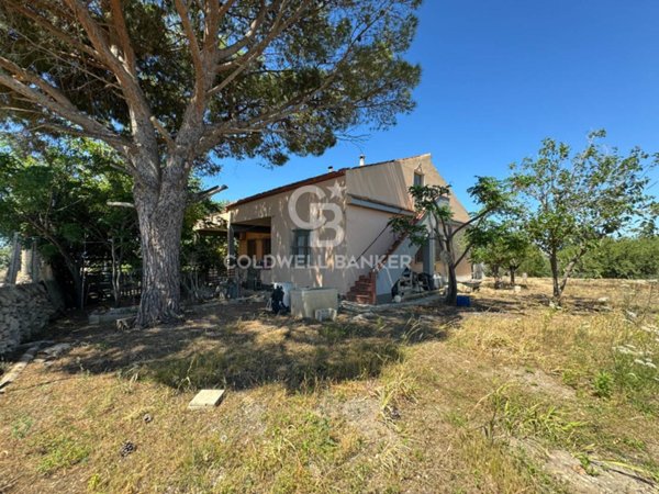casa indipendente in vendita a Ragusa in zona Marina