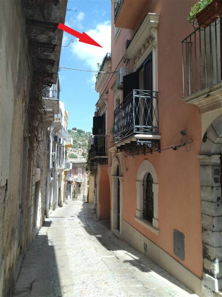 casa indipendente in vendita a Ragusa in zona Ibla