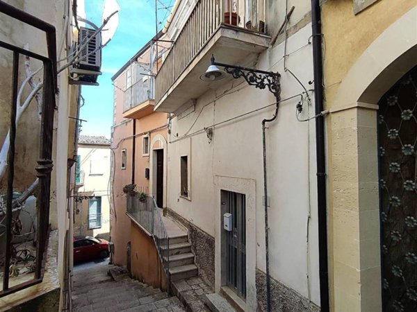 casa indipendente in vendita a Ragusa in zona Ibla