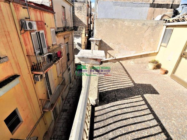 casa indipendente in vendita a Ragusa