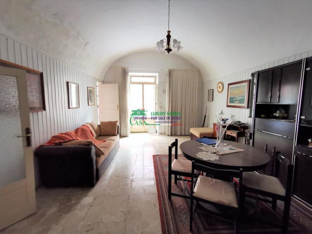 casa indipendente in vendita a Ragusa