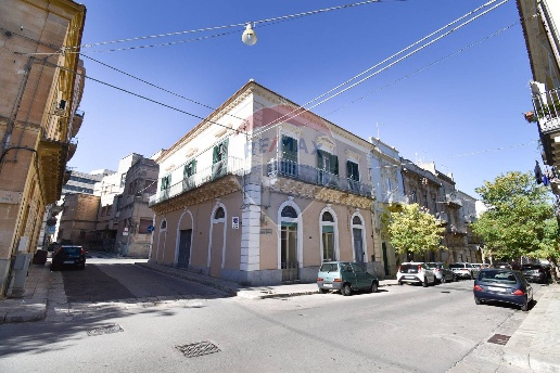 casa indipendente in vendita a Ragusa in zona Ibla