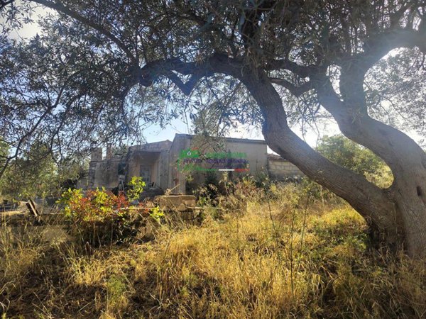 casa indipendente in vendita a Ragusa