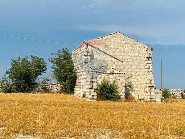 casa indipendente in vendita a Ragusa in zona San Giacomo / Bellocozzo