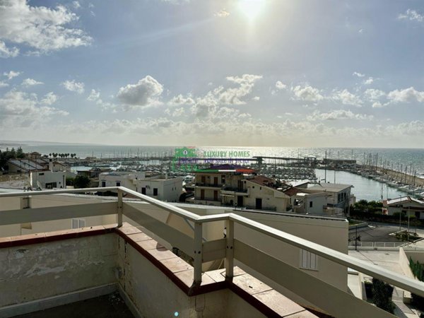 appartamento in vendita a Ragusa in zona Marina