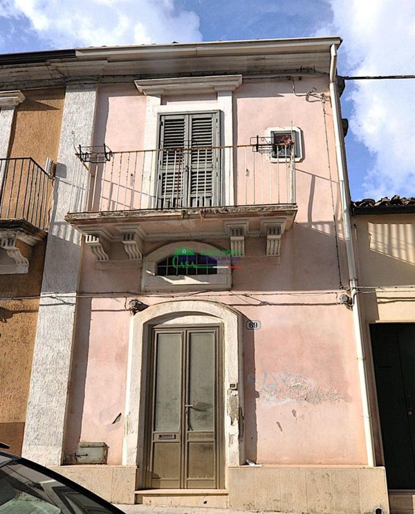 casa indipendente in vendita a Ragusa in zona Ibla