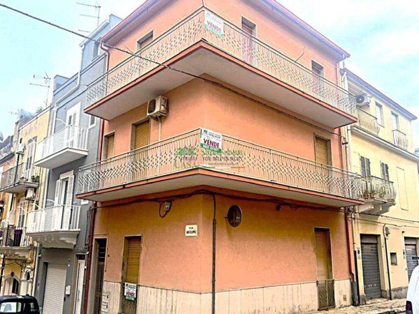 casa indipendente in vendita a Ragusa in zona Ibla