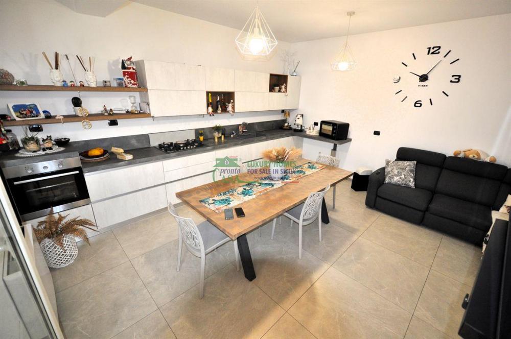 casa indipendente in vendita a Ragusa