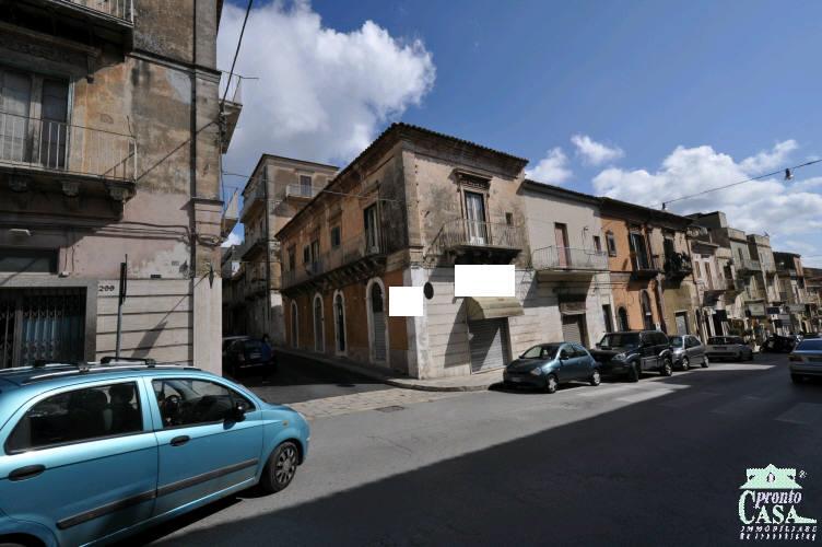 casa indipendente in vendita a Ragusa