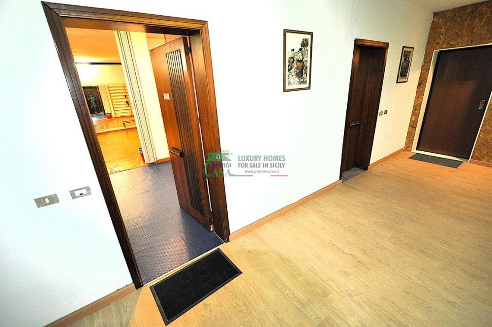 casa indipendente in vendita a Ragusa
