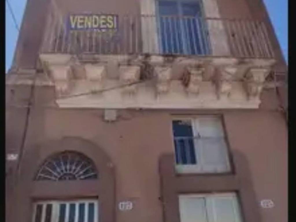 casa indipendente in vendita a Ragusa in zona Ibla