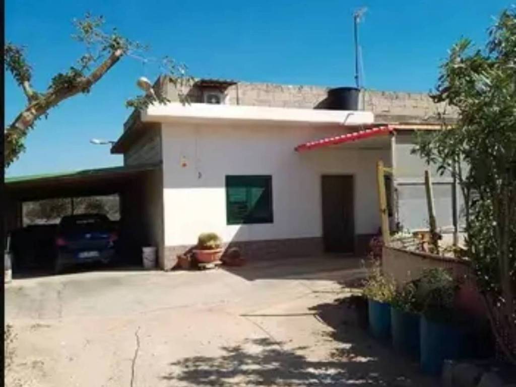 casa indipendente in vendita a Ragusa in zona Donnafugata
