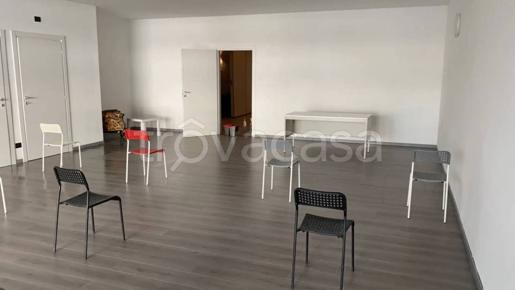 negozio in vendita a Ragusa